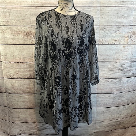 Club Monaco Silk Dress Long Sleeve Sheer Slip Size 6 - Picture 1 of 11